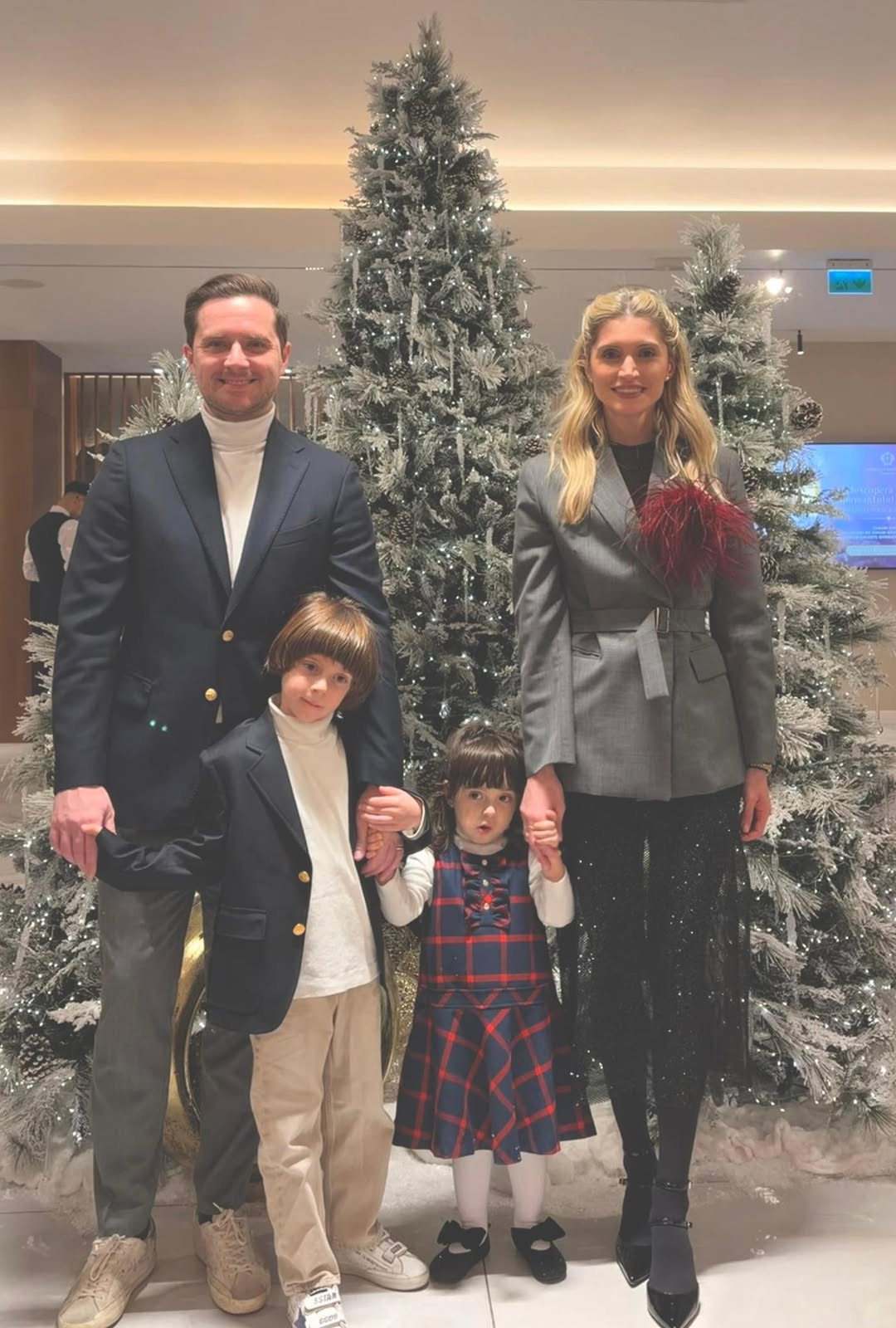 Mesaj de Crăciun din partea Primarului Stelian Bujduveanu: ‘Sărbători cu pace și recunoștință!’