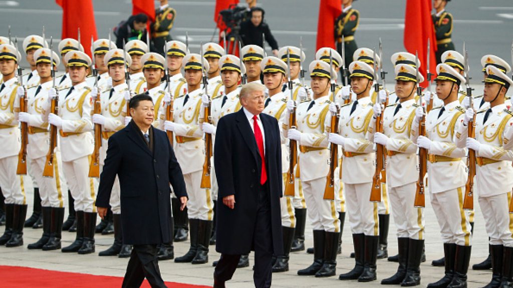 Tensiuni globale crescute odată cu revenirea lui Trump la Casa Albă Sosirea lui Donald Trump la Casa Albă la începutul anului 2025 a stârnit un nou val de tensiuni geopolitice care reconfigurază harta lumii