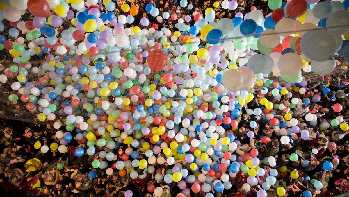 Revelion inedit la Des Moines: Evenimente variate pentru o noapte de neuitat Des Moines se pregătește să întâmpine anul nou cu o gamă diversificată de evenimente care le oferă localnicilor și vizitatorilor oportunități inedite de celebrare