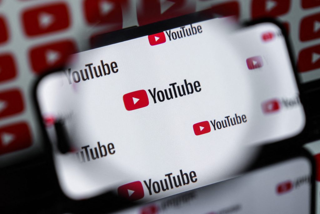 [ad_1] Un studiu recent despre conținutul generat cu ajutorul inteligenței artificiale (AI) pe platforma YouTube relevă creșteri semnificative în industrie și indică o schimbare în modul de creație al conținutului video