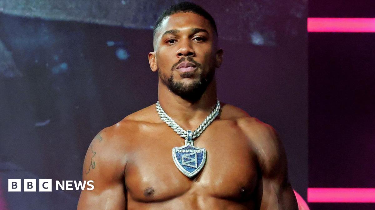 Anthony Joshua injured in Nigeria car crash, with two others dead