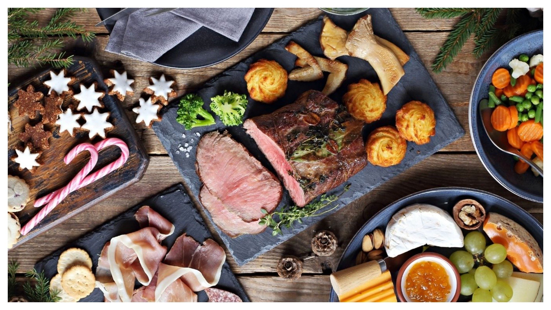 Departe de tradiția rigidă a mesei de sărbătoare: idei pentru un stil mai modern și personalizat de a sărbători Crăciunul Sărbătorile de iarnă, de obicei, sunt marcate de aceleași preparate tradiționale: salata de boeuf, sarmale, caltaboși, tobă și alte delicii care ne aduc aminte de tradițiile păstrate de generații