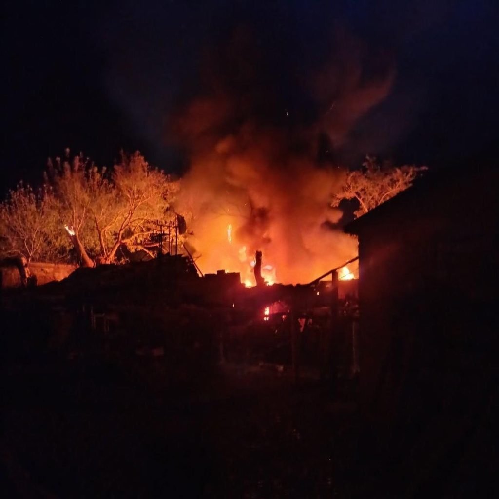 Un nou incident de amploare în criza ucraineană a alimentat tensiunile din regiunea Luhansk, unde autoritățile rusești și cele ukrainene se acuză reciproc de atacuri