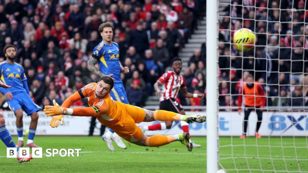 Premier League LIVE: Sunderland vs Leeds United - radio & text commentary, preview, team news, stats & head-to-head