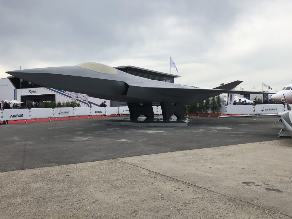 Decizia de a reprograma continuarea dezvoltării avionului de luptă european de generație a fost amânată din nou, indică anunțul făcut recent de guvernul german, într-o nouă încetinire a unuia dintre cele mai ambițioase proiecte militare ale Uniunii Europene