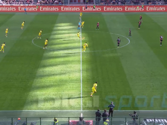 Neașteptat! Ce s-a întâmplat în prima secundă a duelului dintre AC Milan și Verona