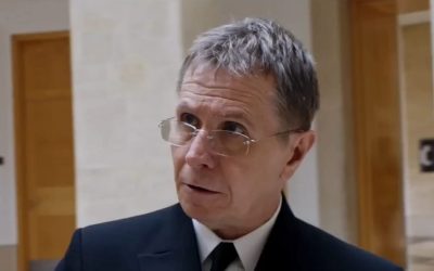 Gary Oldman's "jaw-dropping" thriller "full of action" is on TV tonight