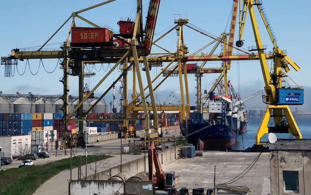 Două persoane și-au pierdut viața într-un accident grav de muncă în Portul Constanța, unul dintre cele mai aglomerate și importante puncte de încărcare și descărcare maritime din țară