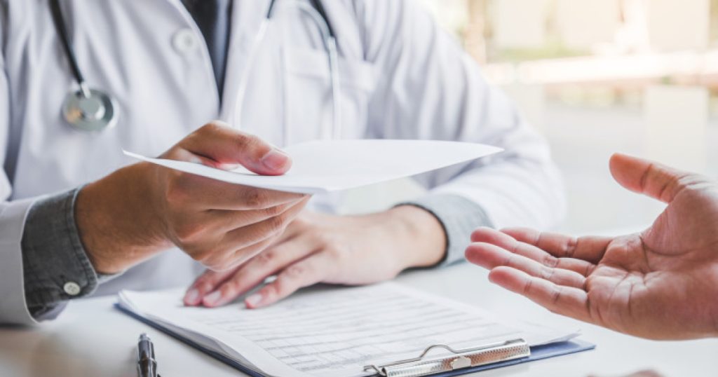 Guvernul hotărăște: Prima zi de concediu medical, neremunerată!