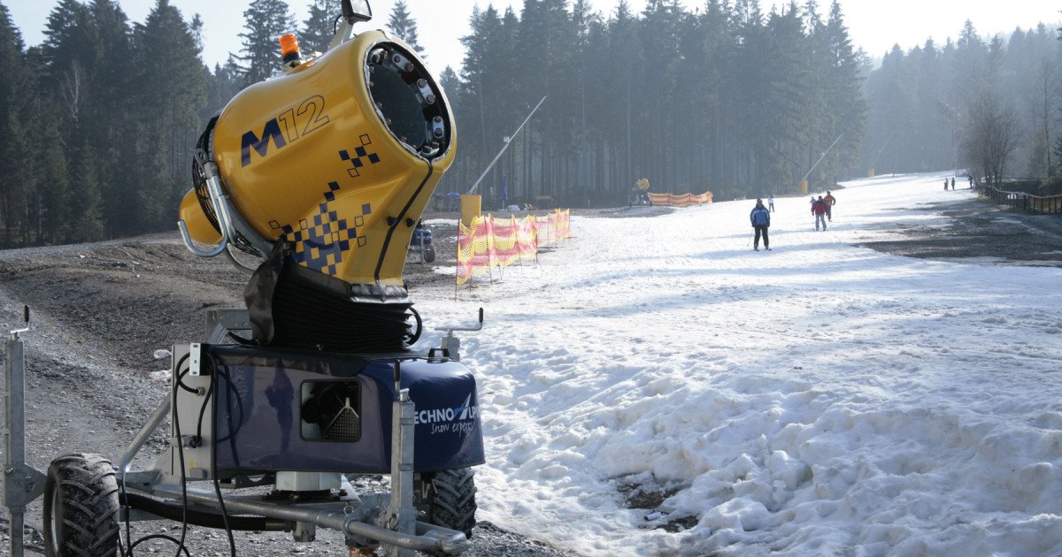 O iarnă netipică ne așteaptă: Vreme mai caldă în România în următoarele săptămâni Administrația Națională de Meteorologie (ANM) a anunțat recent că, începând cu data de 5 ianuarie, temperaturile din România vor fi semnificativ mai ridicate decât cele specifice sezonului, acest trend urmând să se mențină până aproape de sfârșitul lunii