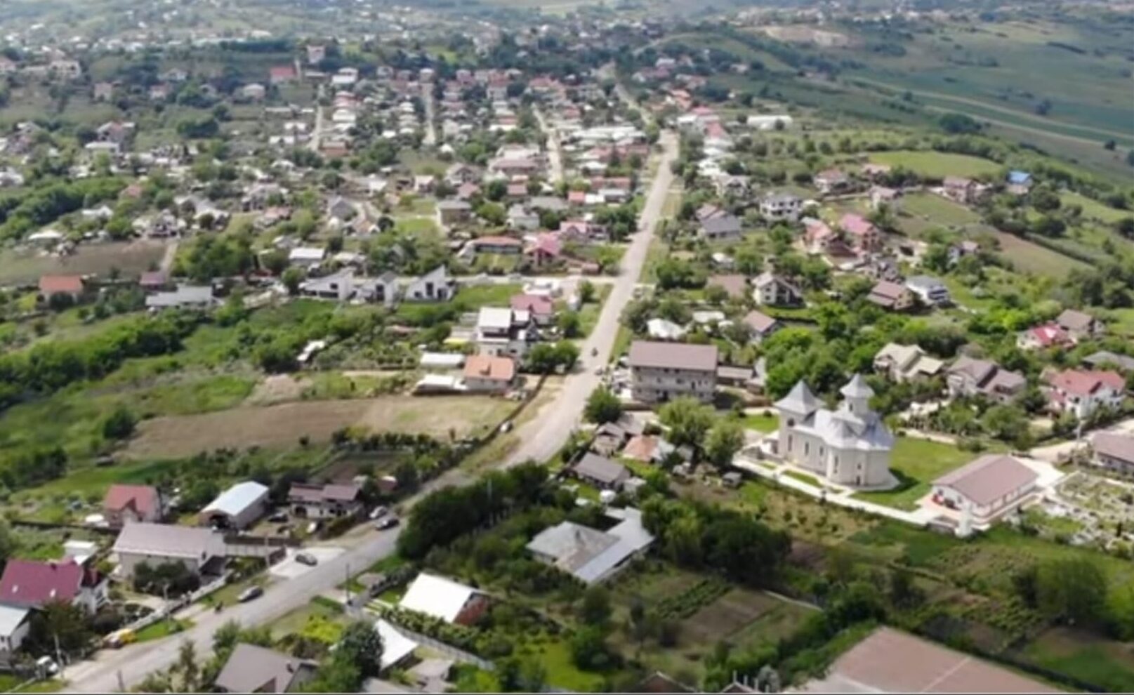 Un proces de aproape cinci ani între locatarii din comuna Rediu și autoritățile locale s-a încheiat zilele trecute, într-o manieră considerată de mulți drept frustrantă și complicată