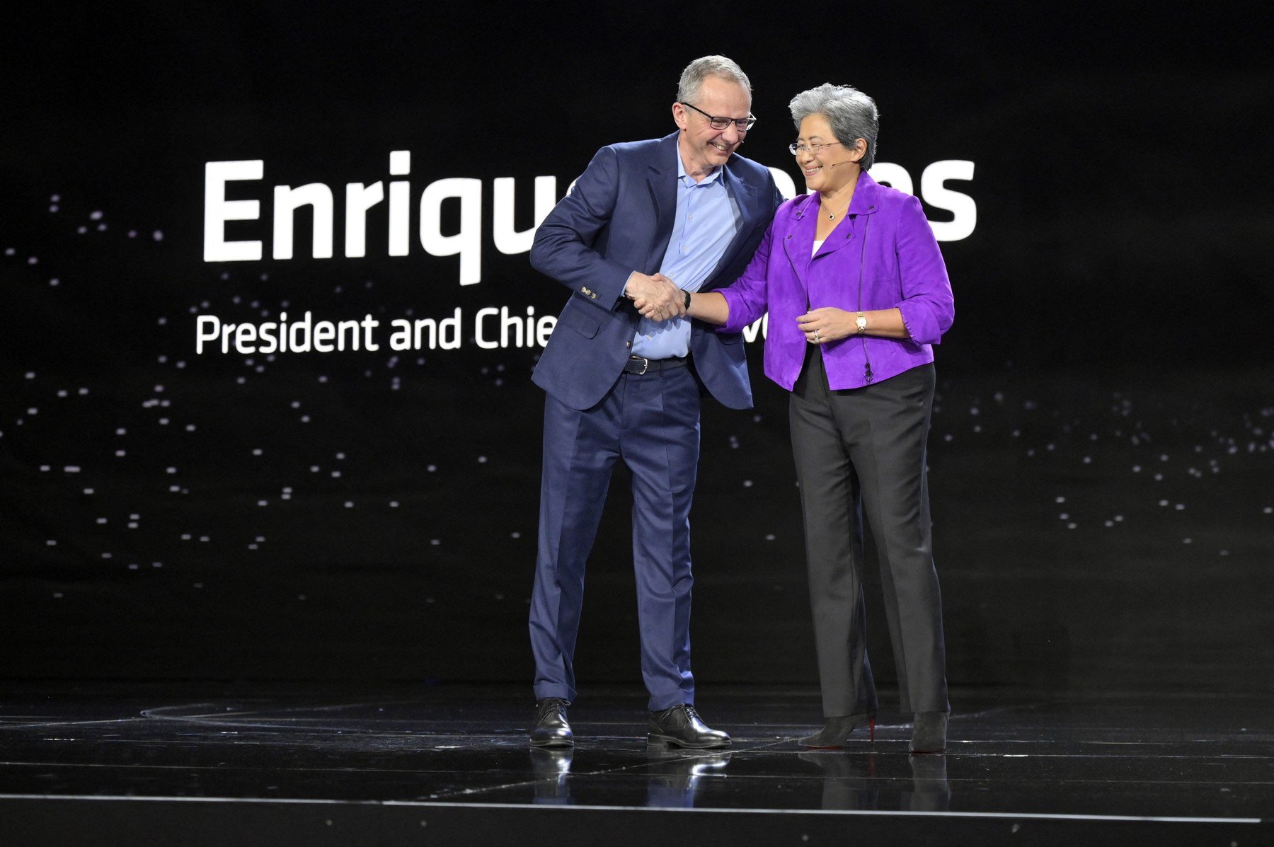 HP își pregătește un nou capitol: concedieri masive și o strategie axată pe inteligența artificială Gigantul tehnologic HP, un nume familier pentru milioane de consumatori și companii din întreaga lume, anunță o schimbare radicală în modul în care operează