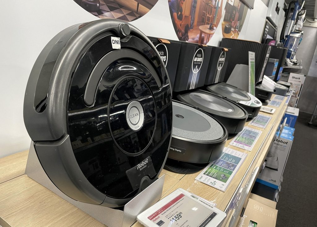 iRobot, producătorul aspiratoarelor robotizate Roomba, intră în procedură de protecție din cauza dificultăților financiare, dar asigură consumatorii că serviciile și funcționalitatea dispozitivelor vor continua neperturbate