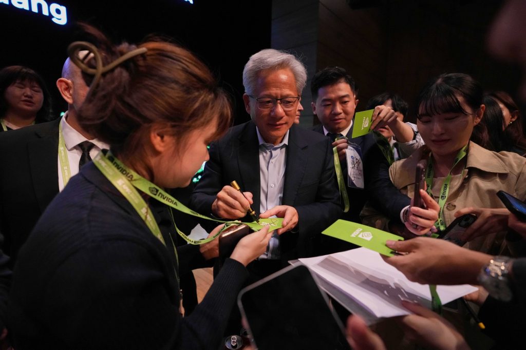 China își întărește rapid infrastructura, în timp ce SUA rămân în urmă în cursa pentru dominarea tehnologiei AI Într-un climat global marcat de rivalități tehnologice, liderii din industria high-tech avertizează asupra diferențelor semnificative în ritmul și amploarea construcțiilor de infrastructură de ultimă generație