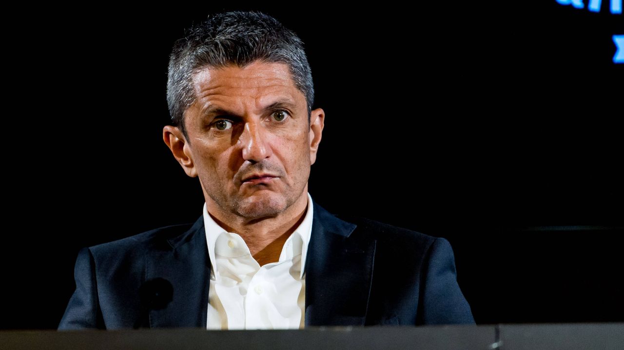 [ad_1] Răzvan Lucescu, antrenorul echipei PAOK Salonic, a fost activ implicat în negocierile de transfer din această iarnă