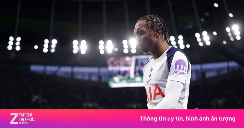 Mathys Tel, exclus din nou din lotul Ligii Campionilor Mathys Tel nu va face parte din lotul lui Tottenham Hotspur pentru restul sezonului de Liga Campionilor, a anunțat antrenorul Thomas Frank