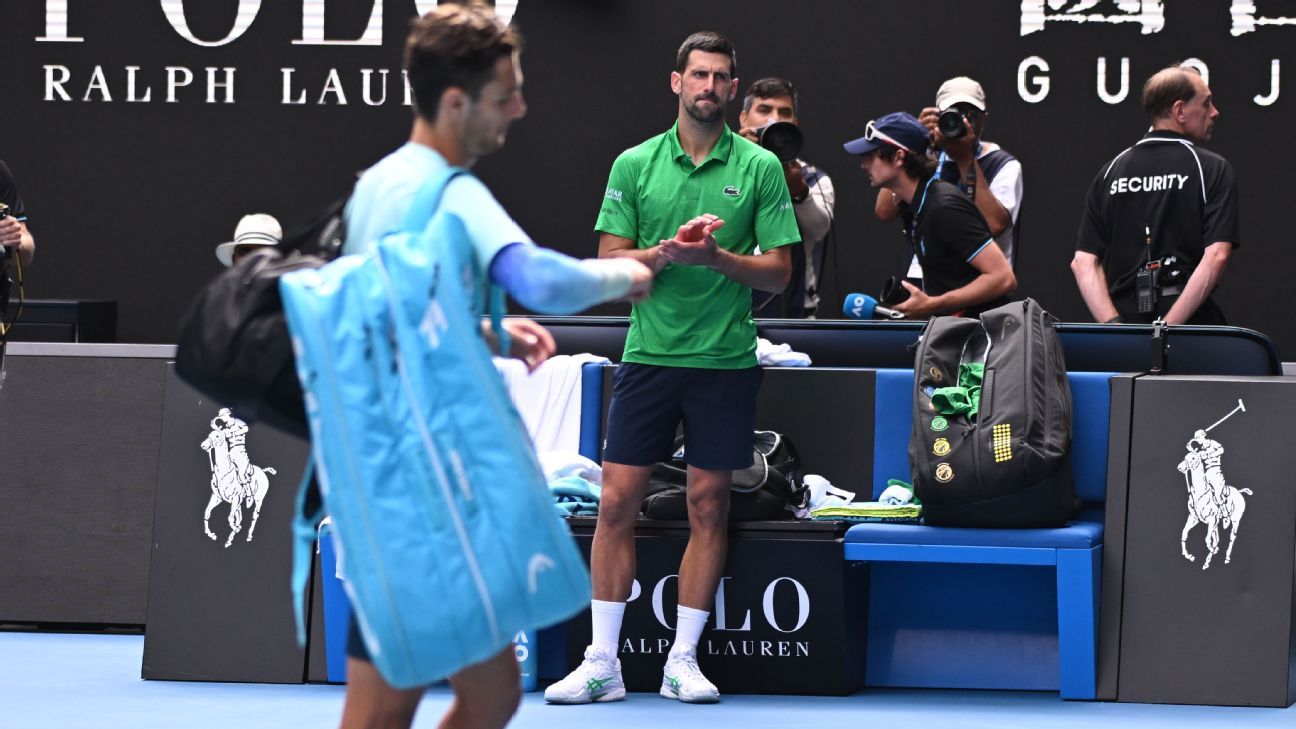 Djokovic avansează în semifinale după retragerea lui Musetti Novak Djokovic s-a calificat cu emoții în semifinale la Australian Open, după ce adversarul său, Lorenzo Musetti, a fost nevoit să se retragă în urma unei accidentări