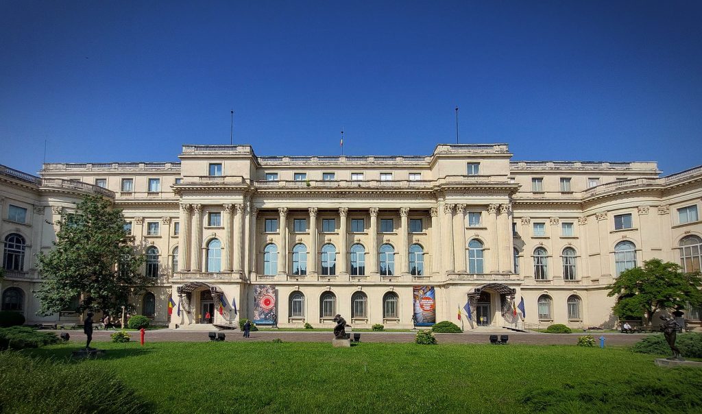Erwin Kessler numit noul director general al Muzeului Național de Artă al României, după un concurs riguros După o serie de etape de selecție, Ministerul Culturii a anunțat oficial numirea lui Erwin Kessler ca noul director general al Muzeului Național de Artă al României (MNAR)
