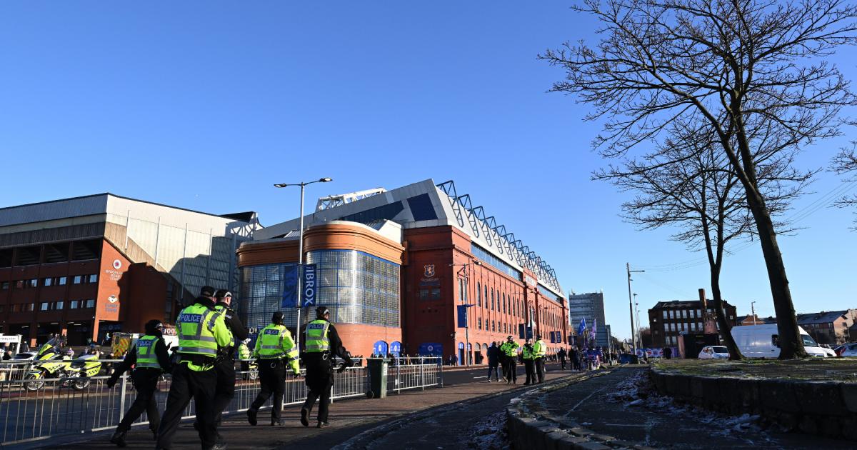 Avertizări severe de ninsoare și gheață în Scotia, cu impact asupra călătoriilor Met Office a emis avertizări clare pentru ninsoare și condiții de gheață, valabile până la miezul nopții, în diverse regiuni ale Scoției