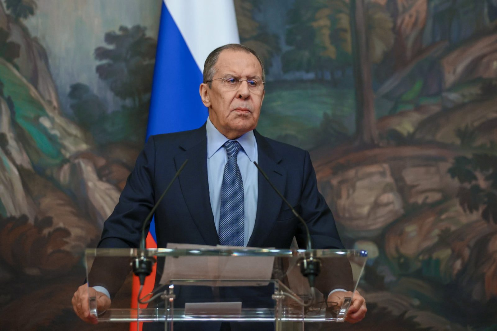 Lavrov: Securitatea în Ucraina depinde de un regim pro-rus
