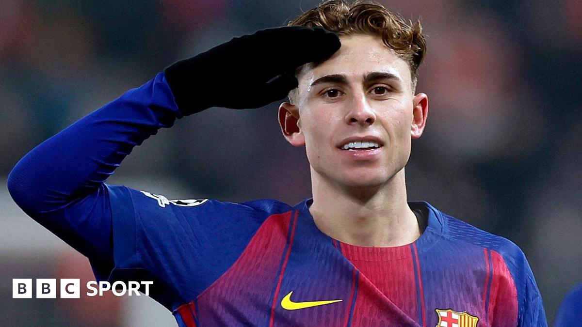 Barcelona înfruntă Slavia Prague într-un meci decisiv în Europa FC Barcelona a obținut o victorie esențială în fața celor de la Slavia Prague, scor 3-1, într-un meci din grupe, consolidându-și astfel șansele de calificare în fazele superioare ale competiției