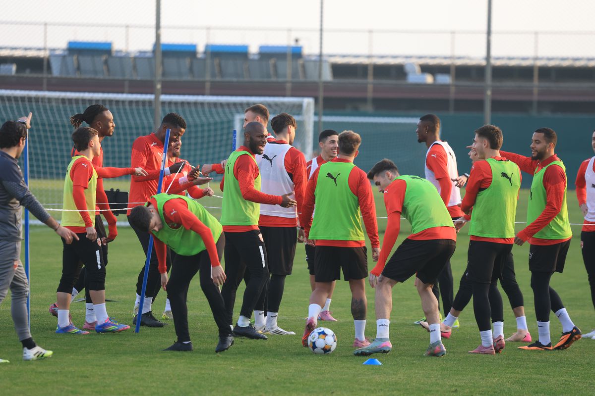 Dinamo își finalizează 3 transferuri: așteptând doar anunțul oficial!