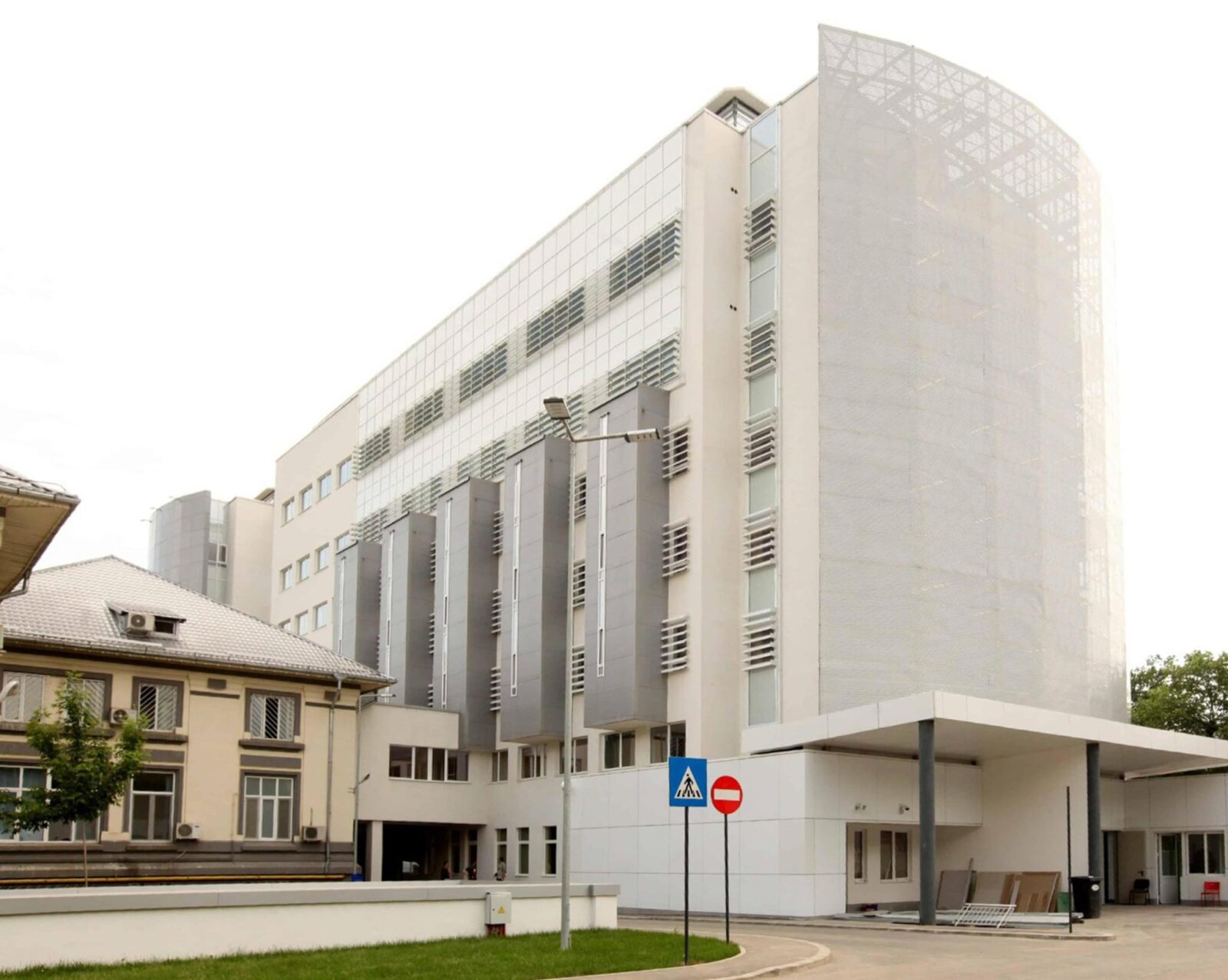 ASSMB investește aproape 650.000 euro pentru secția de chirurgie cardiovasculară a Spitalului „Dr. Victor Gomoiu”