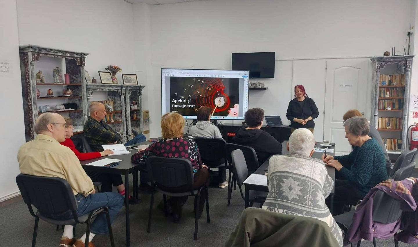 Bucureștiul continuă să pună accent pe incluziunea digitală a seniorilor, în ciuda avansului rapid al tehnologiei