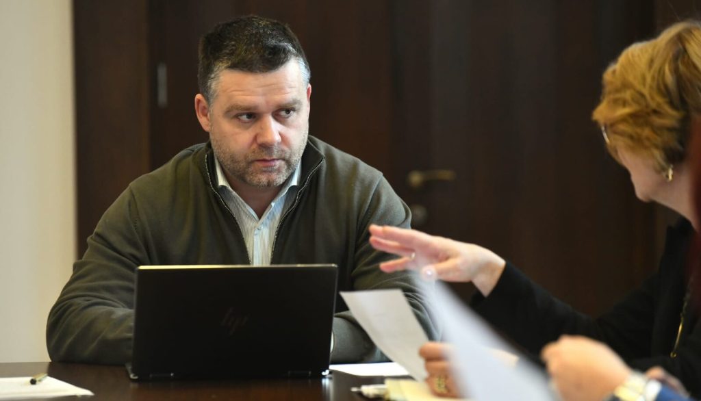 Primarul general al Capitalei, Ciprian Ciucu, a lansat un apel dur către autorități și opinia publică, anunțând că prioritatea sa în mandatul actual va fi reformarea sistemului de termoficare, aflat în criză profundă