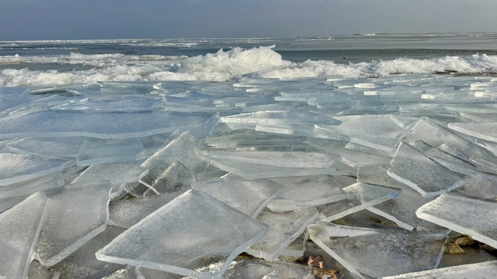 România se pregătește pentru o perioadă cu evoluții meteo extrem de imprevizibile, într-un interval de doar trei zile, de la 23 la 25 ianuarie