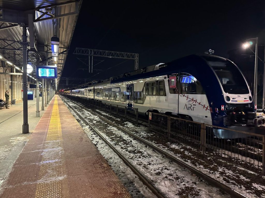 Duminică, două rame electrice PESA sosesc în București