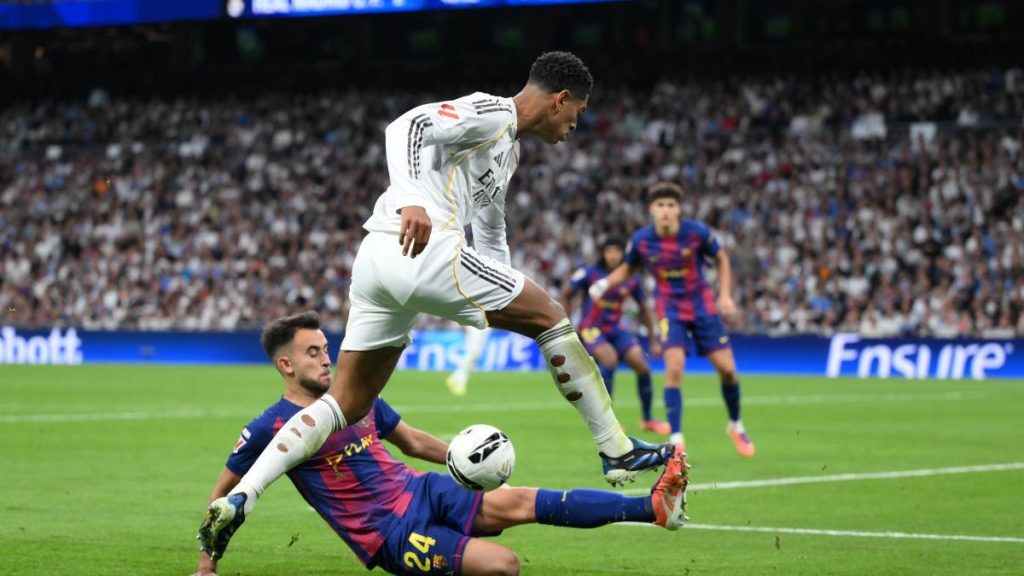 Barcelona se pregătește pentru duelul cu Real Madrid în finala Supercupei FC Barcelona este favorită să câștige finala Supercupei care va avea loc duminică, dar în interiorul clubului, jucătorii își doresc cu ardoare să se confrunte cu marele rival, Real Madrid