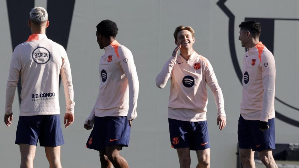 FC Barcelona pregătit să-și consolideze avantajul în LaLiga FC Barcelona se îndreaptă spre o posibilă victorie în acest weekend, în încercarea de a-și mări diferența față de rivalii de la Real Madrid în lideratul LaLiga