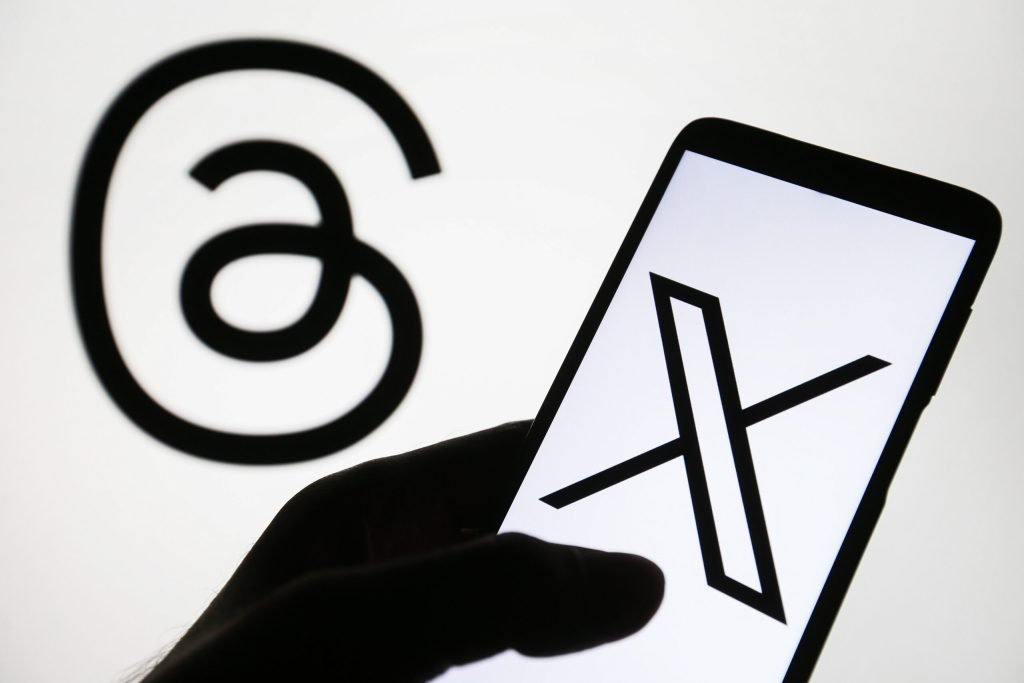 Threads depășește X în numărul de utilizatori activi pe mobil, dar rămâne în urma platformei rivale în trafic web Într-un context din ce în ce mai agitat pentru rețelele sociale, platforma Threads, dezvoltată de Meta, continuă să înregistreze o creștere impresionantă pe cea mai importantă piață – cea mobilă