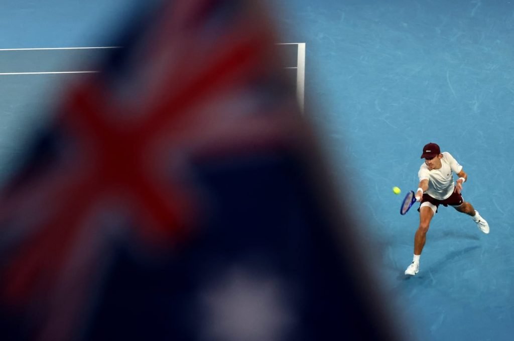 De Miñaur, Ultima Speranță a Australian Open După eliminarea rapidă a jucătoarei Maddison Inglis, favoritii din Australia au rămas cu o singură speranță: Alex de Miñaur