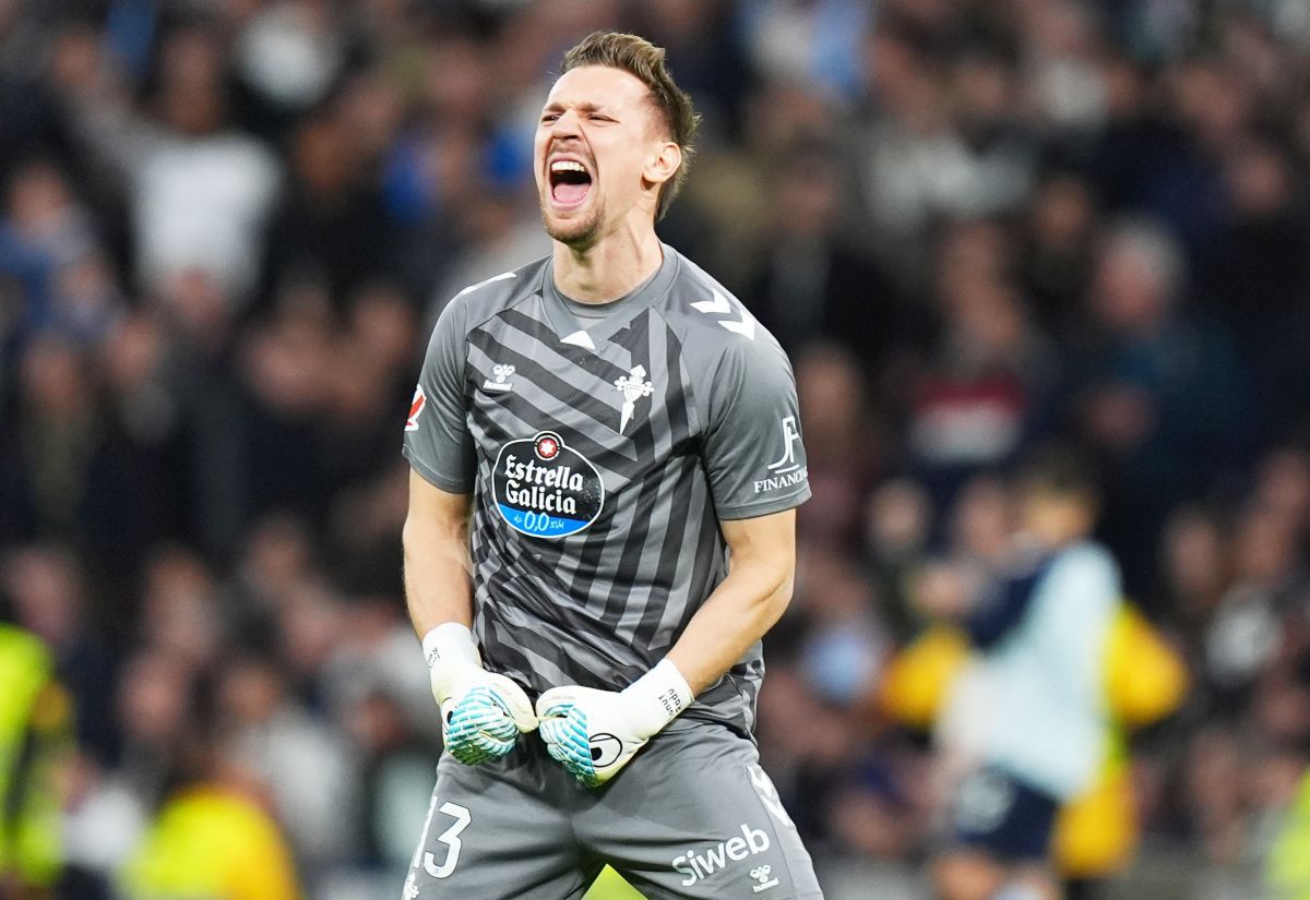 Ionuț Radu, titular la Celta Vigo în confruntarea cu Sevilla Portarul echipei naționale a României, Ionuț Radu, va apăra buturile lui Celta Vigo în meciul de luni seară cu FC Sevilla, un duel considerat crucial pentru ambele formații