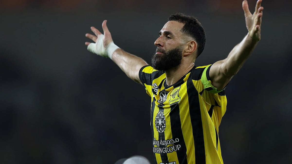 Al-Ittihad caută victoria pe teren propriu împotriva lui Al Okhdood în Pro League Al-Ittihad și Al Okhdood se întâlnesc în această seară pe stadionul King Abdullah, iar atmosfera este plină de așteptări în rândul suporterilor