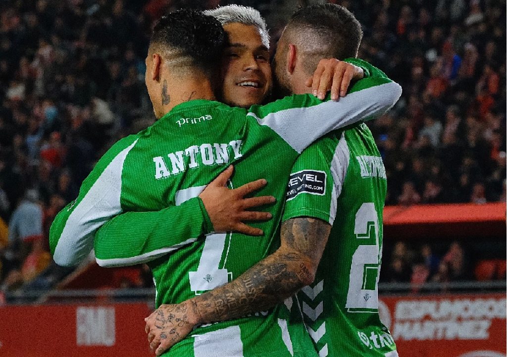 Real Betis se confruntă cu un moment crucial în confruntarea de la Oviedo Real Betis are parte de o provocare majoră sâmbătă, când va vizita pentru prima dată stadionul Carlos Tartiere, un moment istoric pentru echipa andaluză