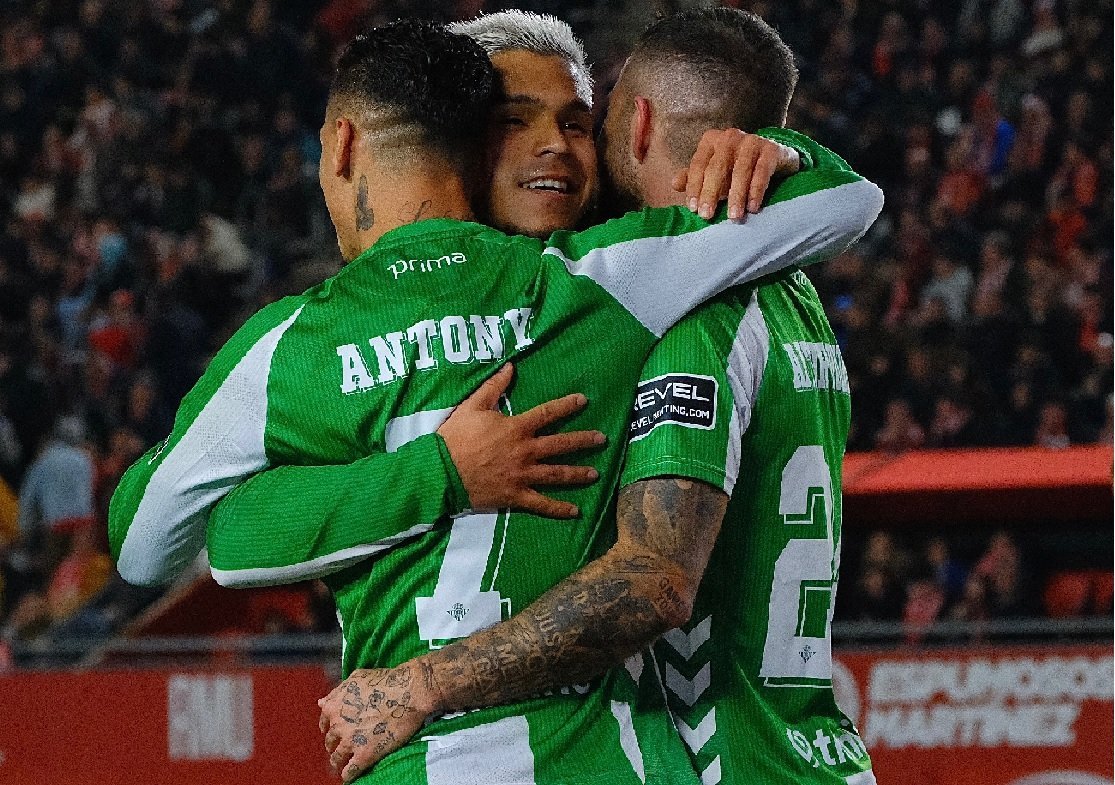 Real Betis se confruntă cu un moment crucial în confruntarea de la Oviedo Real Betis are parte de o provocare majoră sâmbătă, când va vizita pentru prima dată stadionul Carlos Tartiere, un moment istoric pentru echipa andaluză