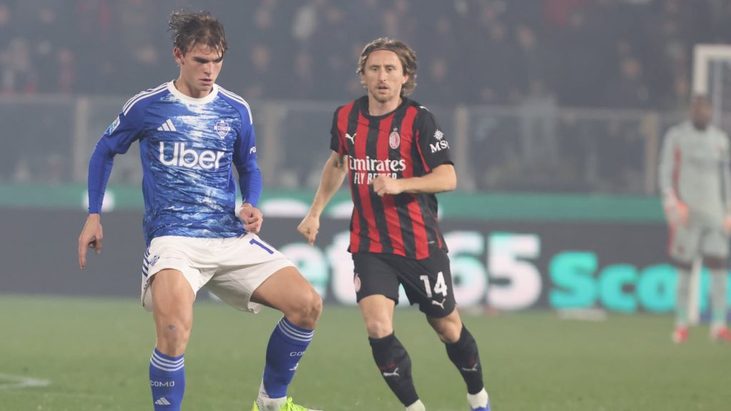 Modric îi împărtășește lecții de fotbal lui Nico Paz