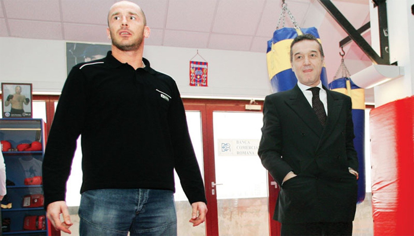 Cătălin Zmărăndescu, luptător și curajos în Power Couple Cătălin Zmărăndescu, fost luptător profesionist de arte marțiale mixte și cunoscut bodyguard al lui Gigi Becali, face valuri la emisiunea Power Couple, unde își propune să câștige marele premiu al competiției