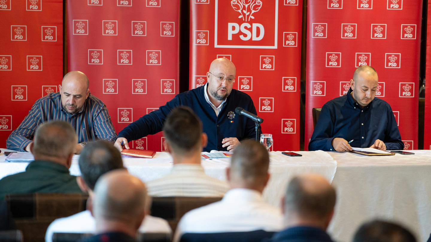 Liderul PSD Vâlcea, Constantin Rădulescu, susține menținerea guvernării și evitarea rupturii coaliției Situația politică din România continuă să fie incertă, în timp ce partidele se pregătesc pentru posibilele schimbări care ar putea urma