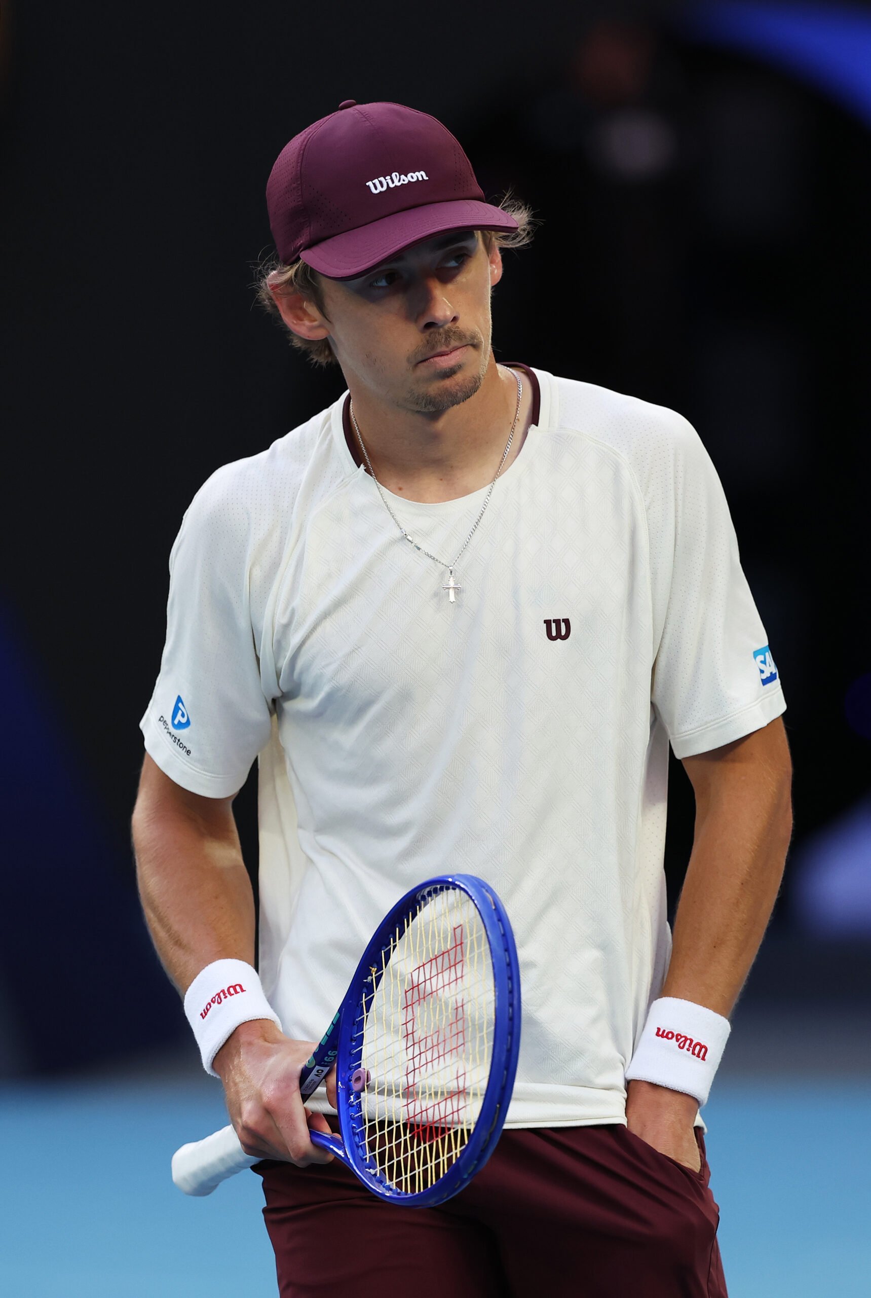 Alex De Minaur pregătește confruntarea cu Carlos Alcaraz la Australian Open Alex De Minaur, jucătorul australian de tenis, își manifestă încrederea înainte de meciul din sferturile de finală ale Australian Open, unde va înfrunta starul spaniol Carlos Alcaraz