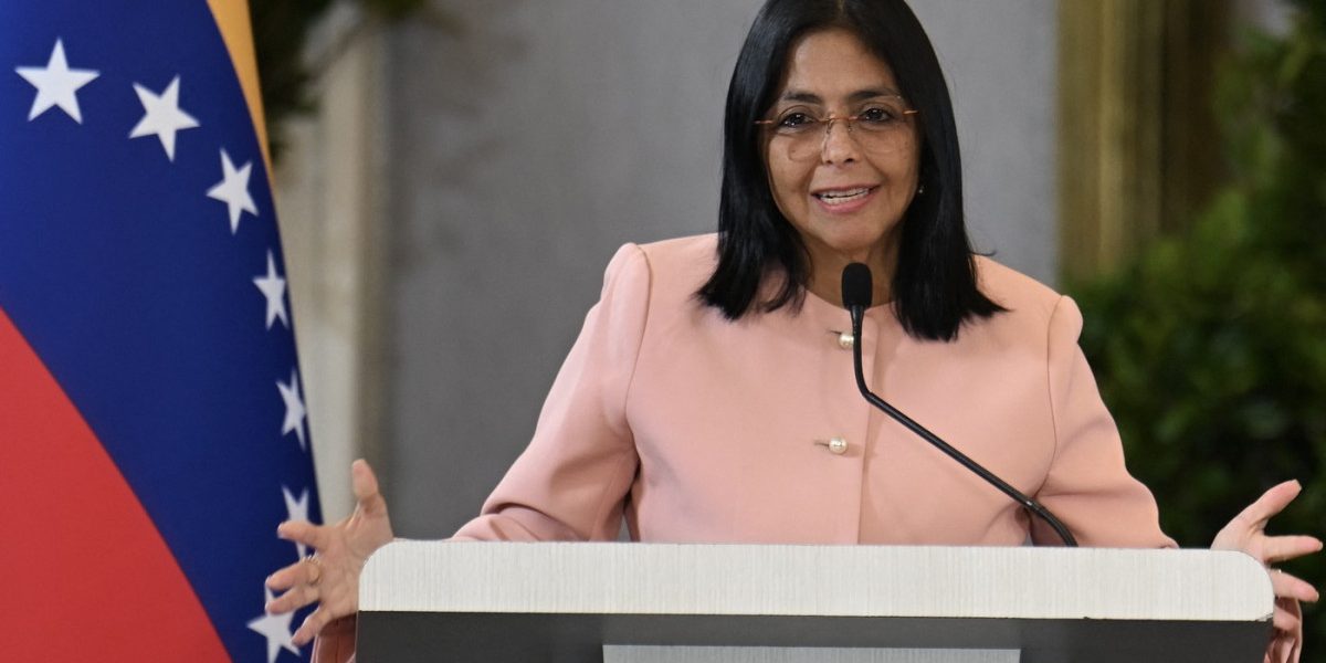 Delcy Rodriguez a fost învestită de fratele ei ca preşedinte interimar al Venezuelei. Fiul lui Maduro, discurs de sprijin în parlament
