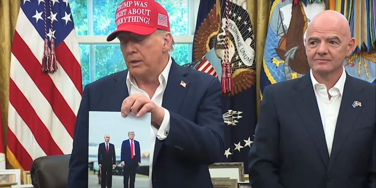 Donald-Trump-anunta-tragerea-la-sorti-pentru-mondialul-de-Fotbal-din-2026.jpg - StiriAlese