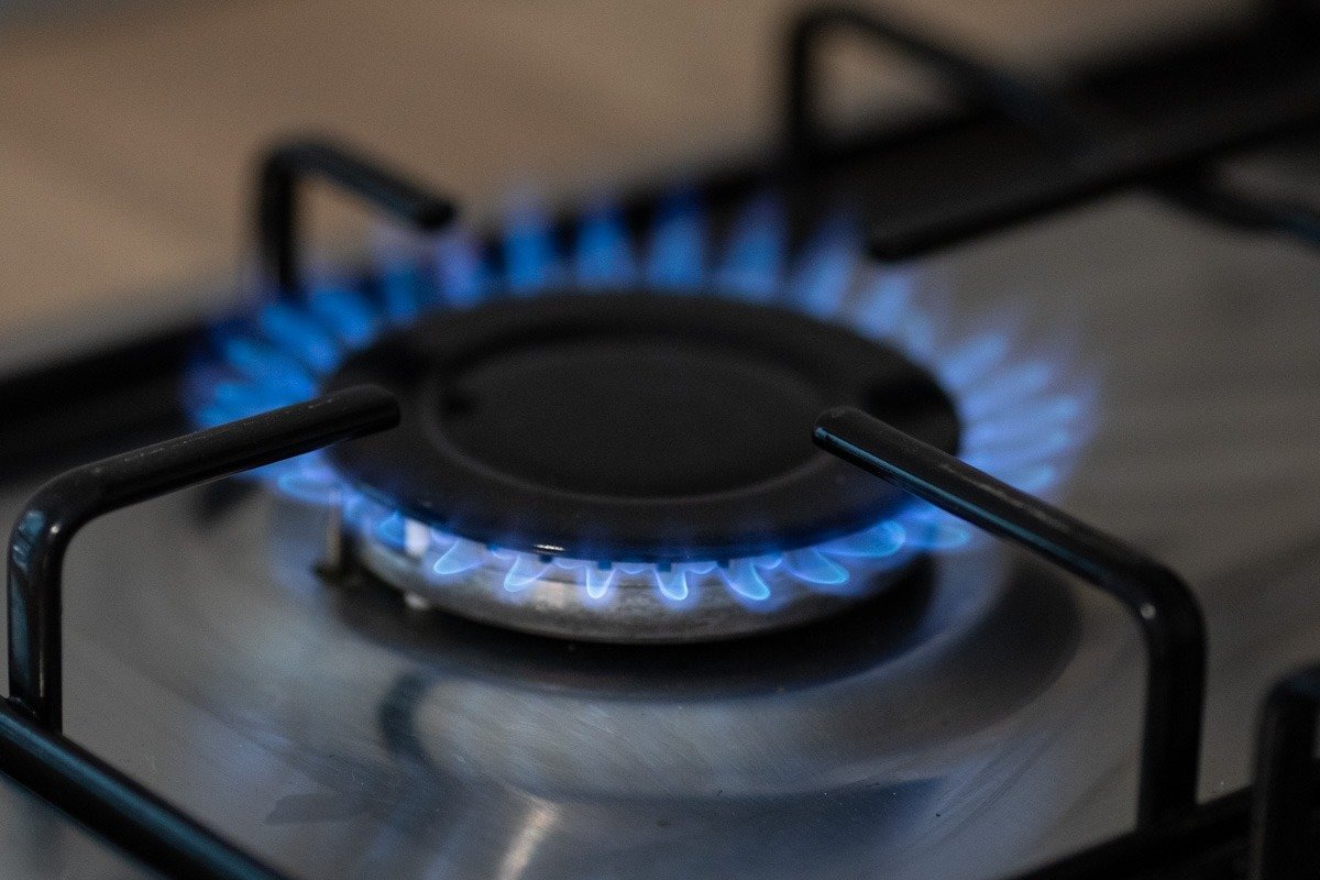 Facturile la gaze vor rămâne stabile până în 2026, chiar și în situații de criză internațională Discuții despre stabilitatea tarifelor la gaze și perspectivele acestora pentru următorii ani sunt în centrul atenției în contextul provocărilor globale, precum fluctuațiile pieței energetice și tensiunile geopolitice