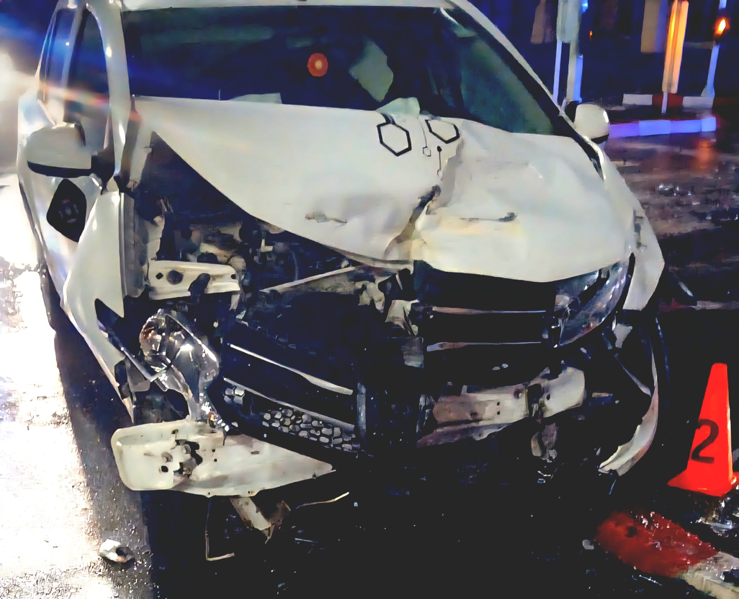 Accident rutier în centrul Focșaniului: Trei răniți în urma coliziunii Două autoturisme au fost implicate într-un accident rutier grav noaptea trecută, în intersecția străzii Cuza Vodă cu strada Republicii, în apropierea sensului giratoriu din zona Teatrului din Focșani