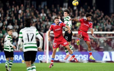 Galo de peito feito empurrou leão às cordas (crónica)