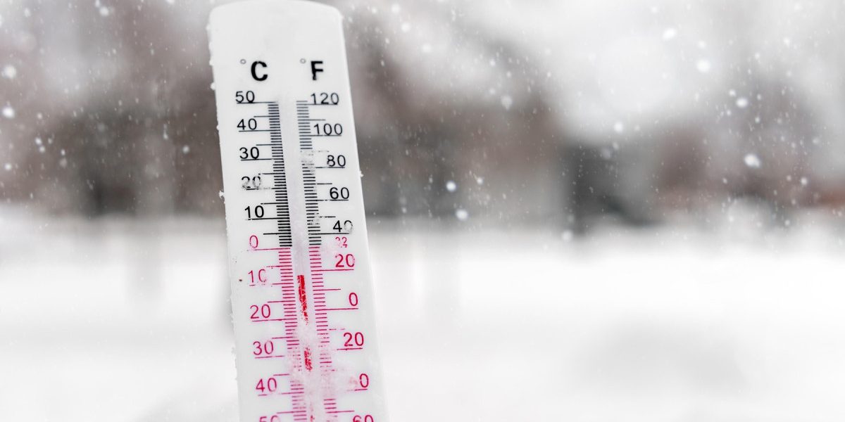 Vremea: cât mai durează gerul și unde a fost cel mai frig duminică dimineața. Un val de aer cald, mediteranean vine spre România