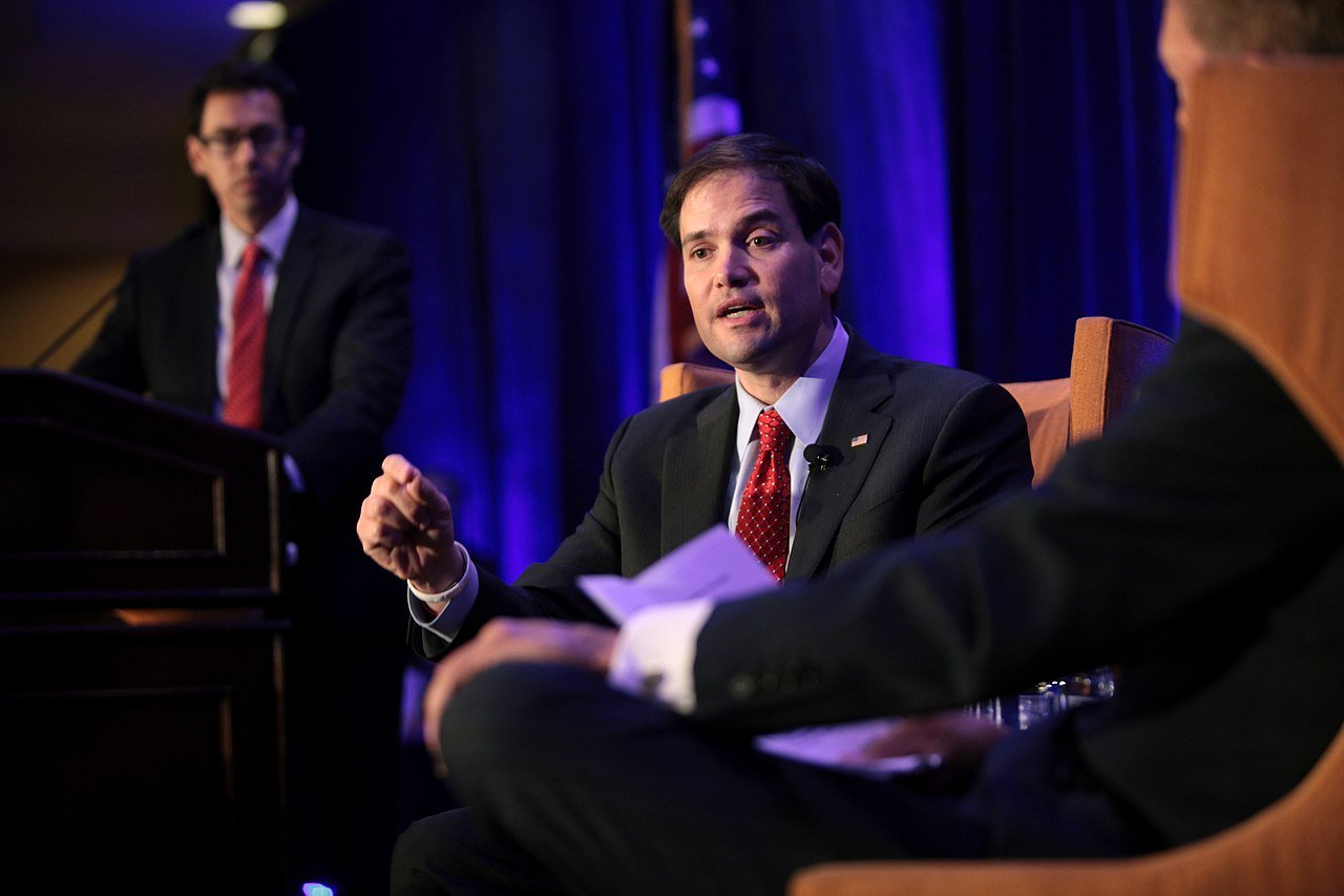 Marco Rubio, audiat de Congresul SUA în legătură cu politica față de Venezuela Senatorul republican Marco Rubio, secretar de stat pentru Relații Externe în temerara administrație Trump, a fost audiat miercuri timp de aproape trei ore în cadrul Comisiei pentru Relații Externe a Senatului